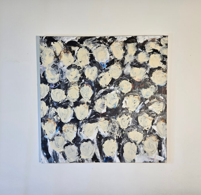 Multitête  vue de près acrylique sur toile 100x100cm – Image 2