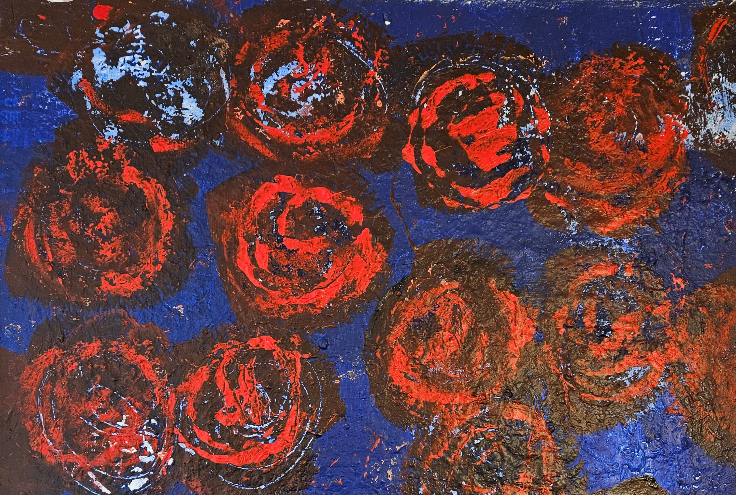 Grandes roses rouges sur fond bleu acrylique sur toile 100x100cm – Image 3