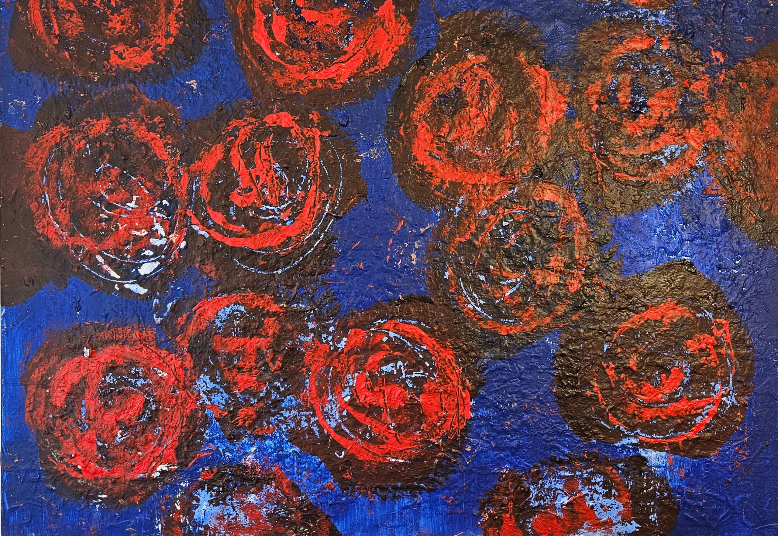 Grandes roses rouges sur fond bleu acrylique sur toile 100x100cm – Image 4