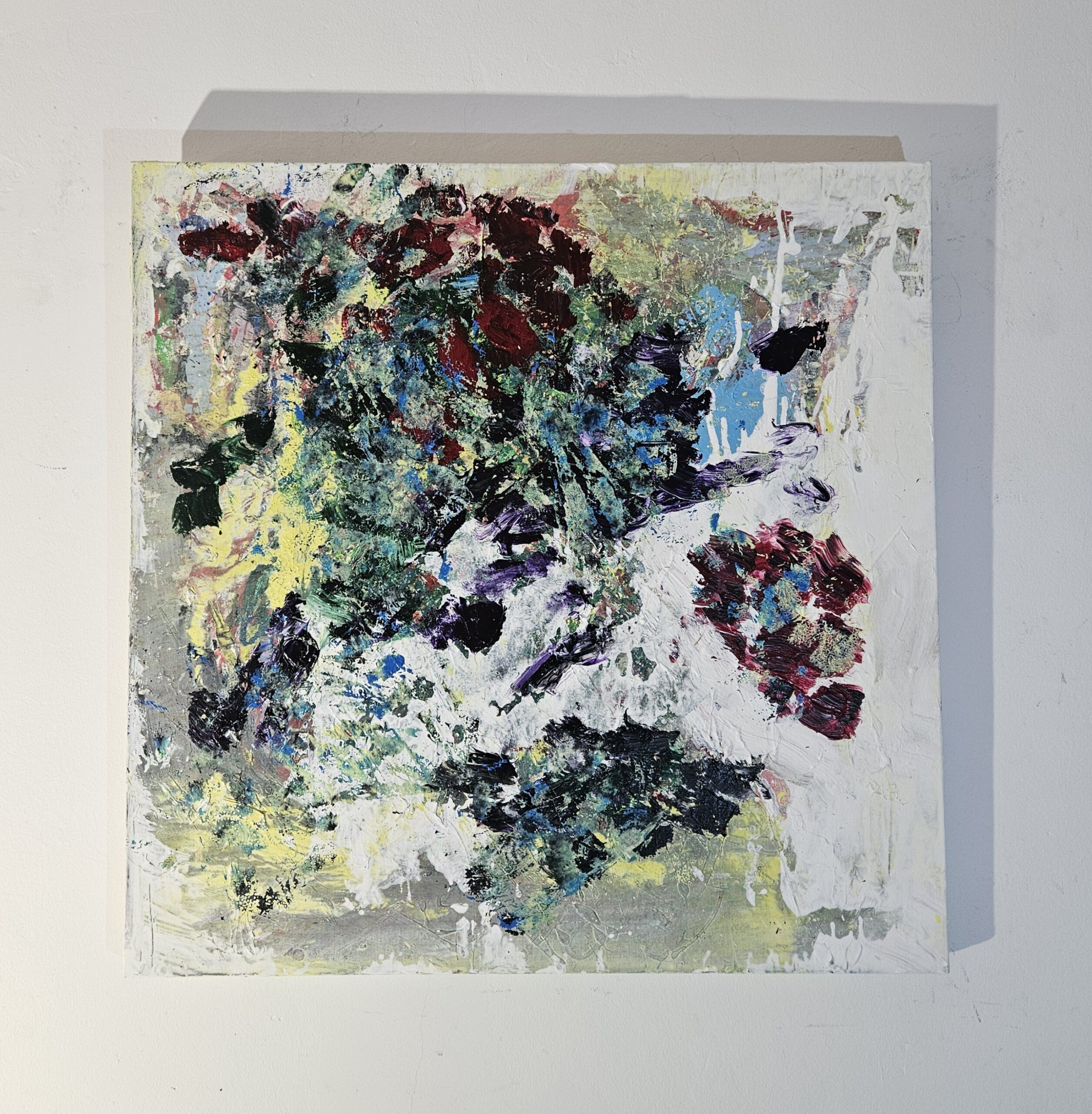 Etude de couleurs en vert jaune et rouge, acrylique sur toile 80x80cm – Image 2